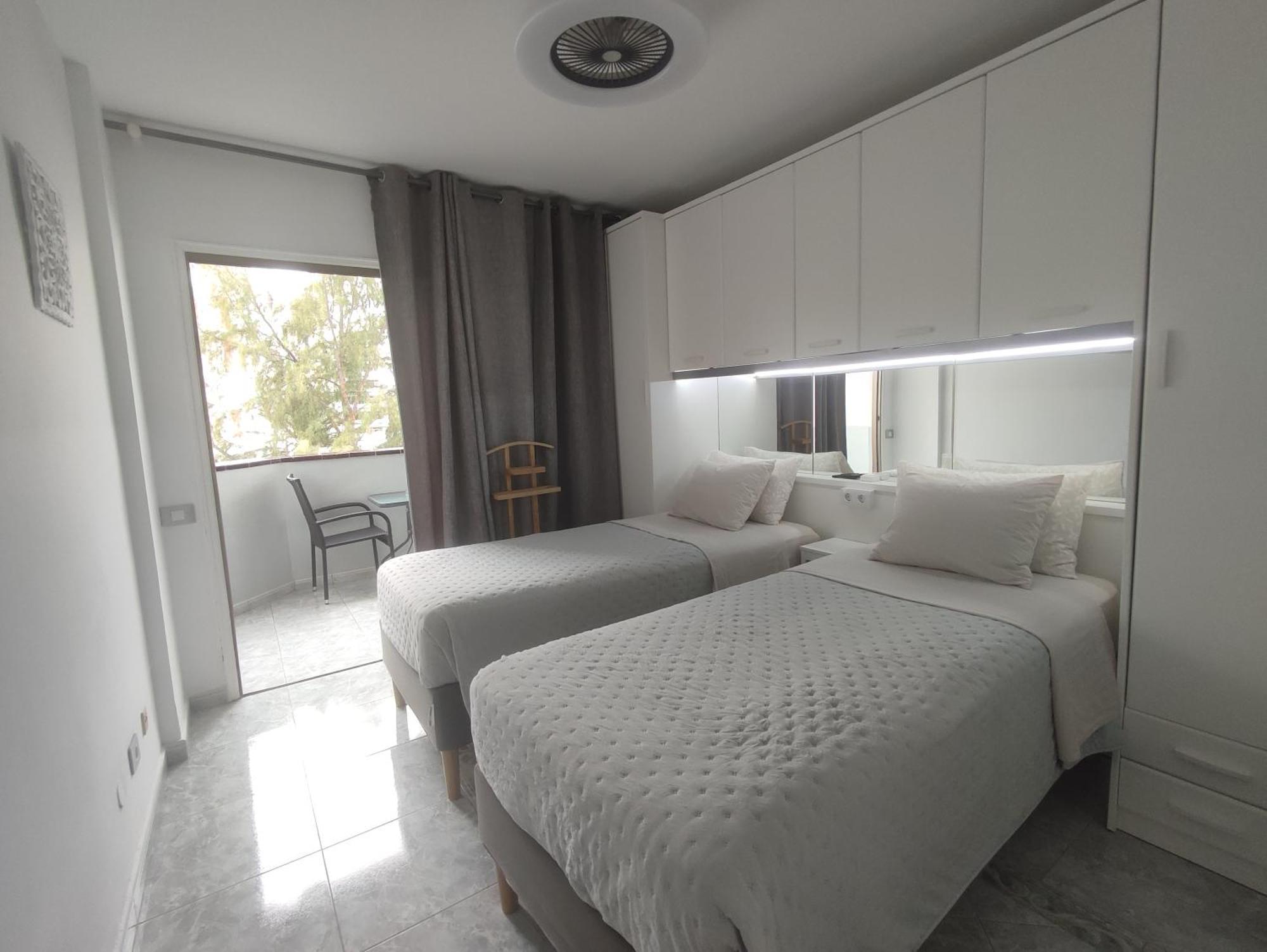 Vivienda Agaete Parque Apartment Playa del Ingles  Exterior photo